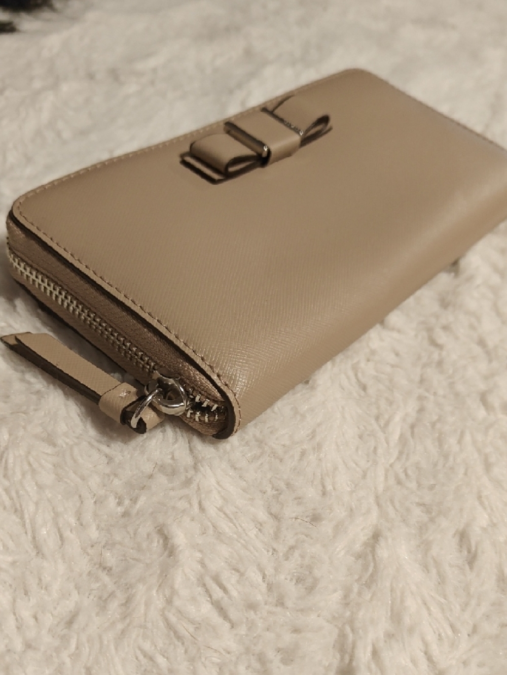 NWT Coach Bow Zip-Around Wallet – Beige - Picture 6 of 12